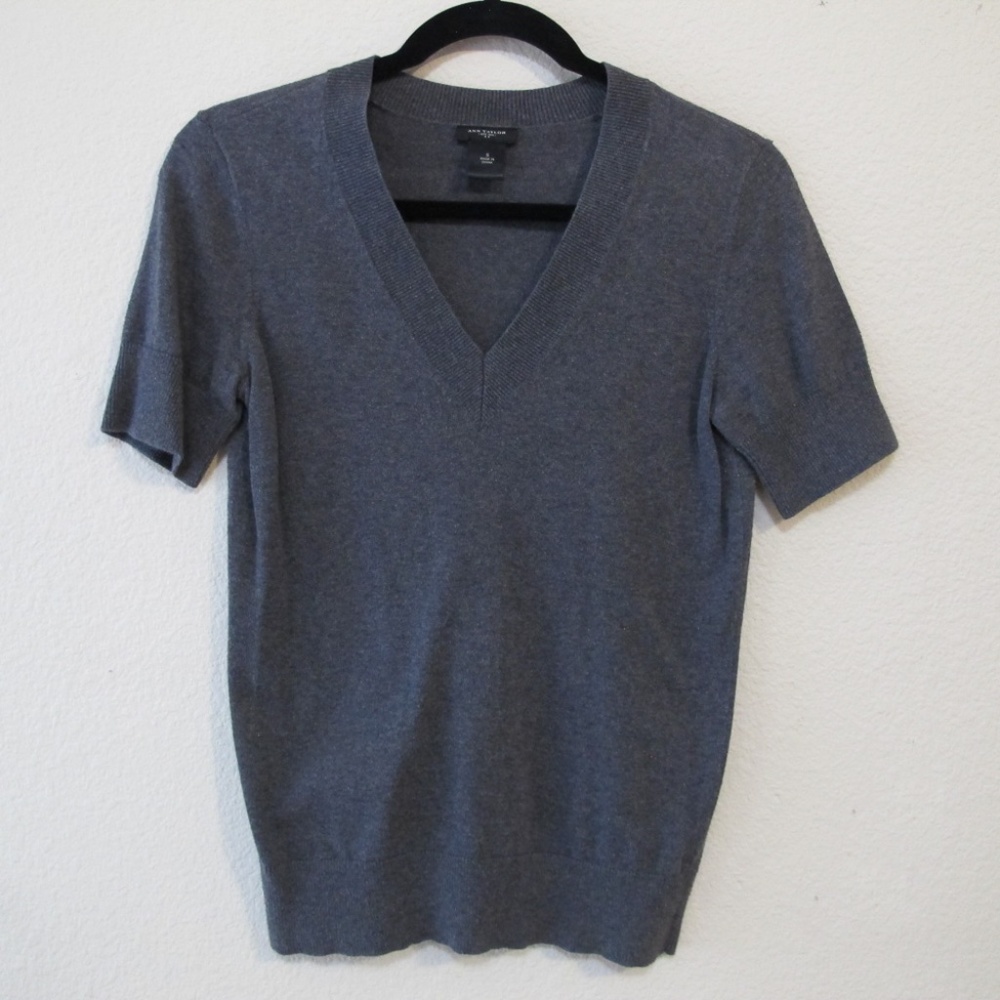 Ann Taylor Gray Sweater Top